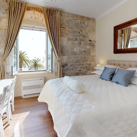 Chrysanta * Спліт