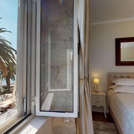 Apartment Chrysanta *