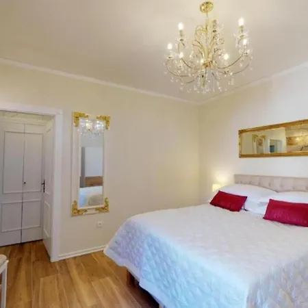 Apartment Chrysanta