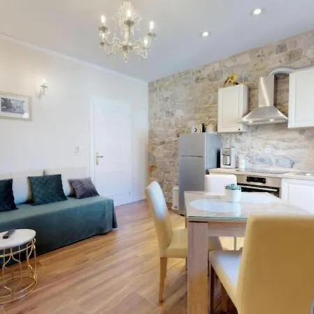 Apartment Chrysanta *