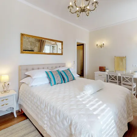 Chrysanta Appartement