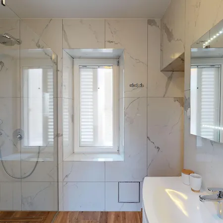 Chrysanta Appartement