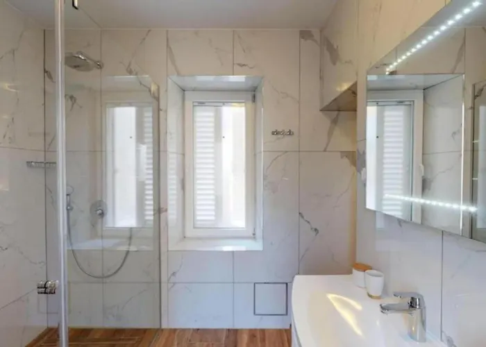 Chrysanta スプリト