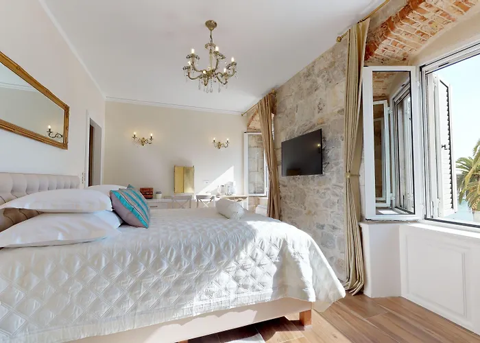 アパート Chrysanta