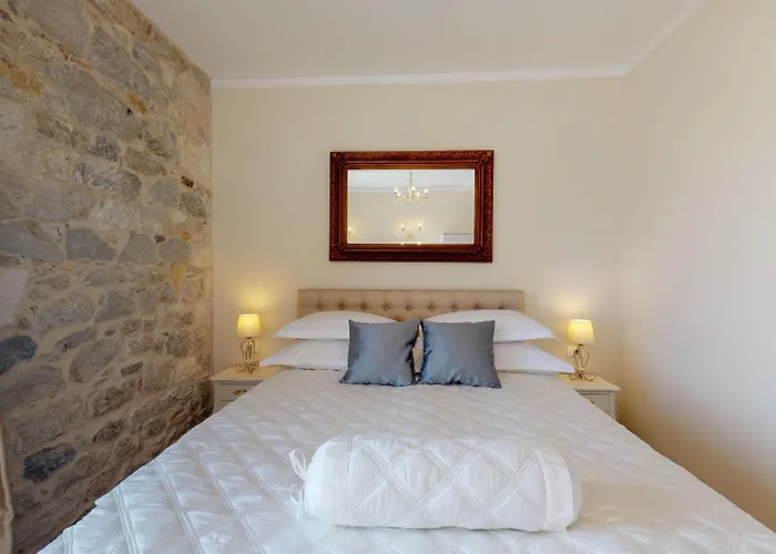 アパート Chrysanta スプリト