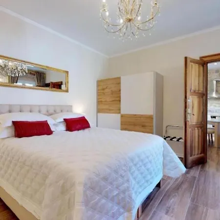 Apartament Chrysanta
